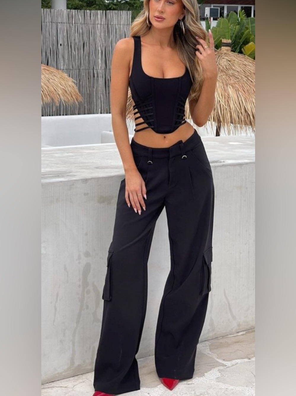 Outcast REVEL TOP BLACK NWT